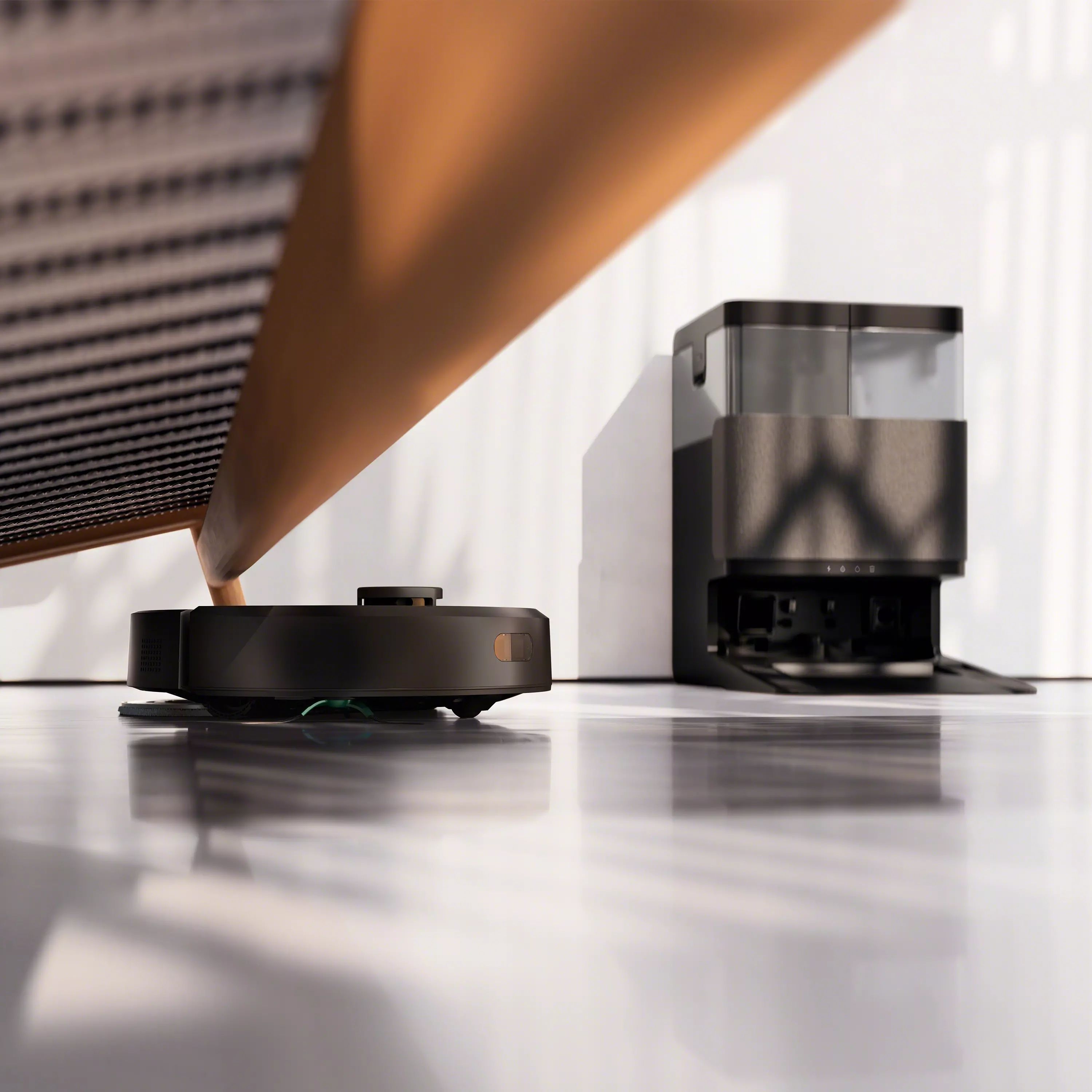 Robot Roomba® Plus 405 Combo + base AutoWash™ - Noir + Pack de